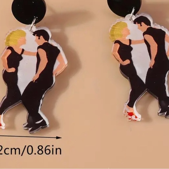 NWOT  GREASE movie EARRINGS - Picture 2 of 2